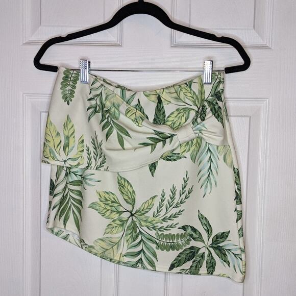 PrettyLittleThing Green Leaves Print Asymmetrical Mini Skirt UK 16 US 12 - Picture 3 of 12